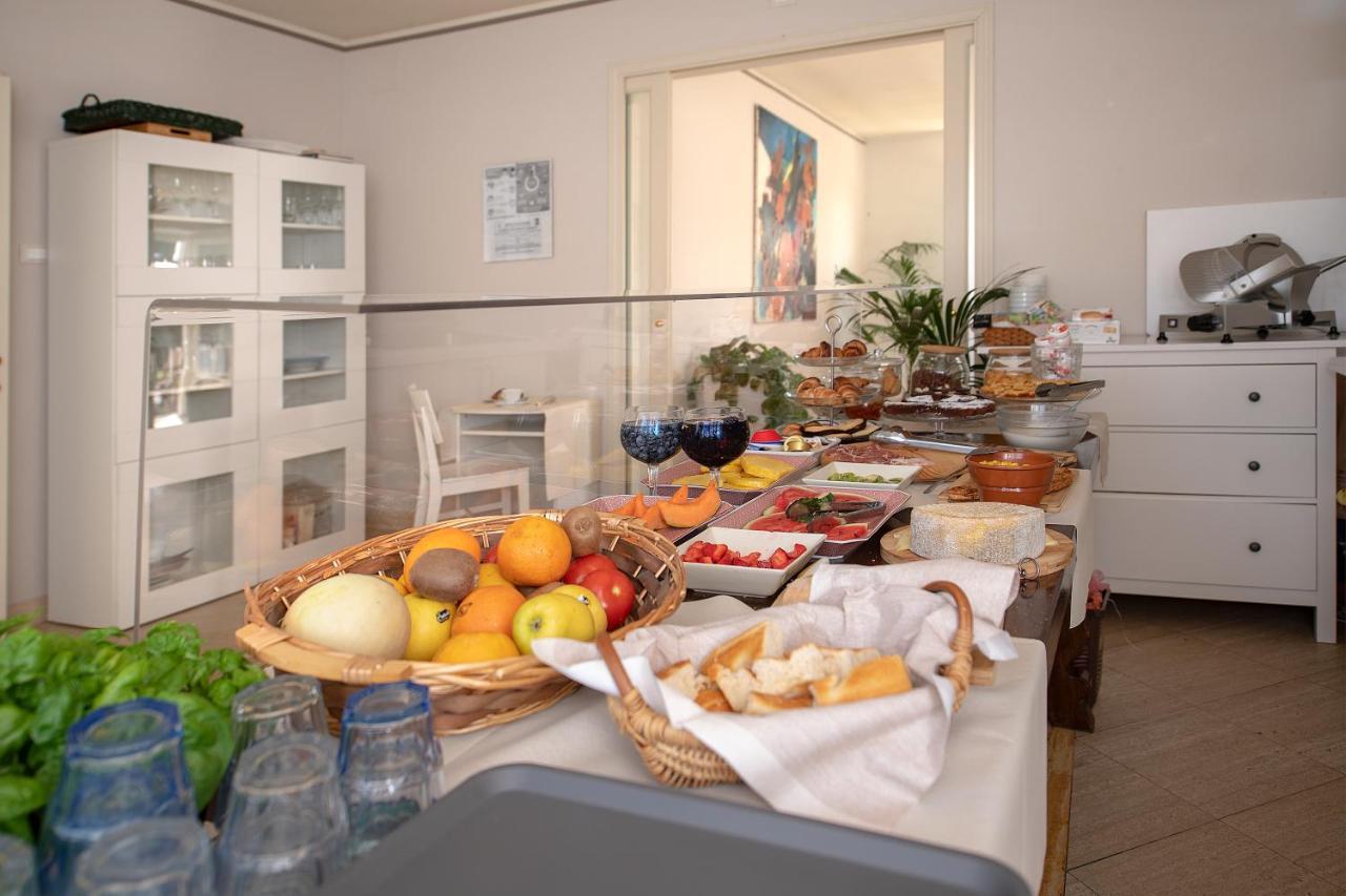Relais Villa Isabel Pietrasanta Eksteriør billede